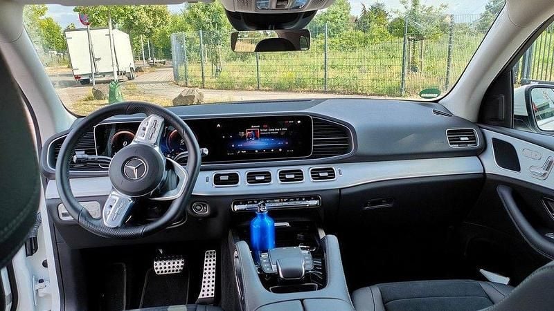 Gebraucht Mercedes GLE300 AMG 272 PS (200 kW) 2023 Weiß SUV