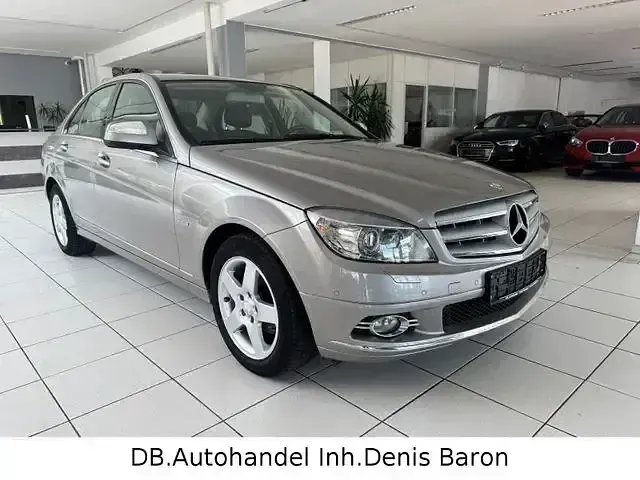 Gebraucht Mercedes C180 156 PS (114 kW) 2008 Silber Limousine