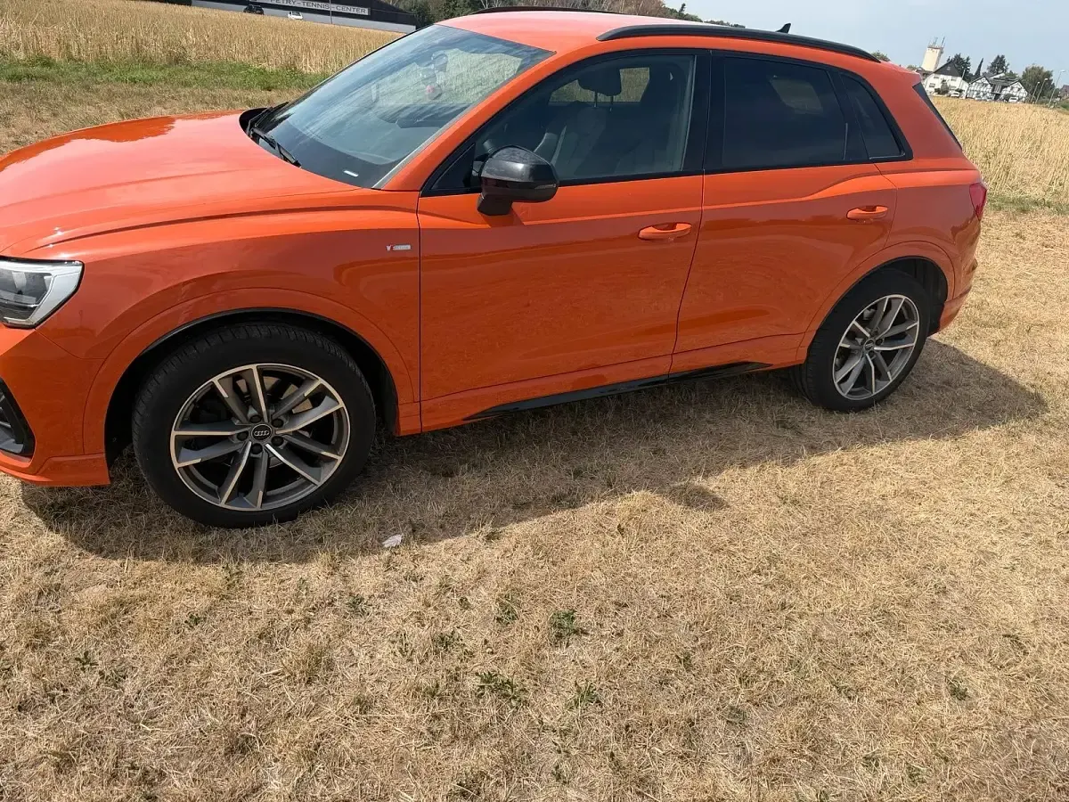 Gebraucht Audi Q3 S-Line 190 PS (139 kW) 2019 Orange SUV