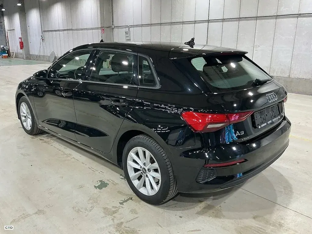 Occasion Audi A3 Attraction 110 ch (80 kW) 2022 Noir Berline