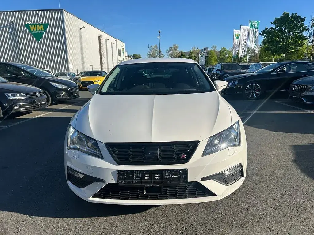 Second-hand Seat Leon FR 184 CP (135 kW) 2017 Alb Berlinǎ