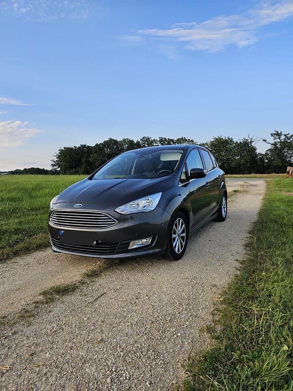 Grau Gebraucht 2017 Ford C-MAX Van / Kleinbus | 9.000 € (Etwas zu teuer) - Bild 1/4