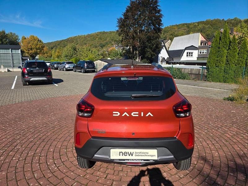 Gebraucht Dacia Spring Essentiel 33 kW (45 PS) 2023 Roteskaninchenrot Kleinwagen