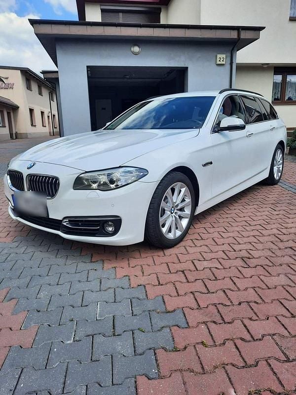 Gebraucht BMW 520 258 PS (189 kW) 2014 Weiß Kombi