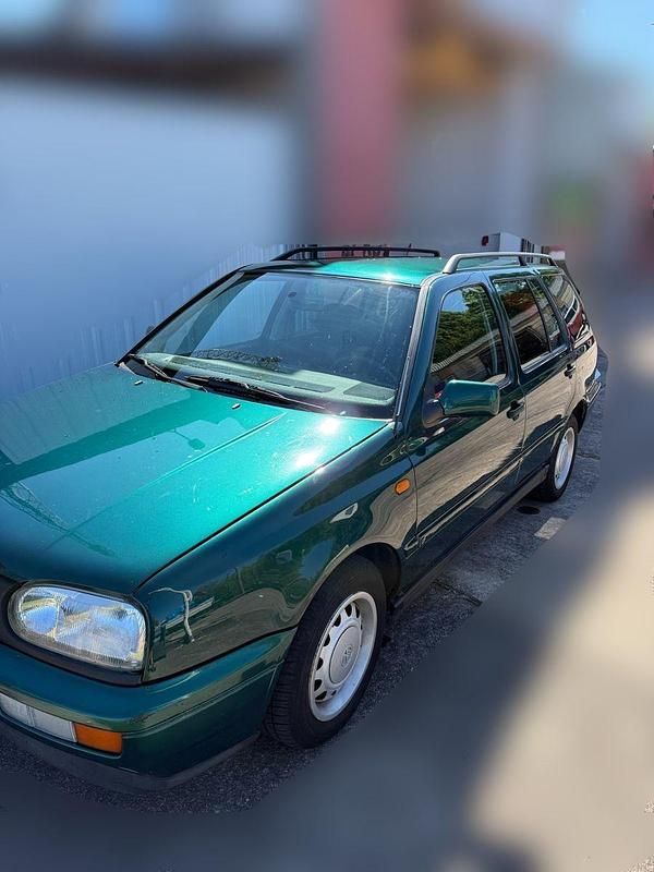 Grün Gebraucht 1997 VW Golf III Kombi | 2.000 € (Fairer Preis) - Bild 1/4