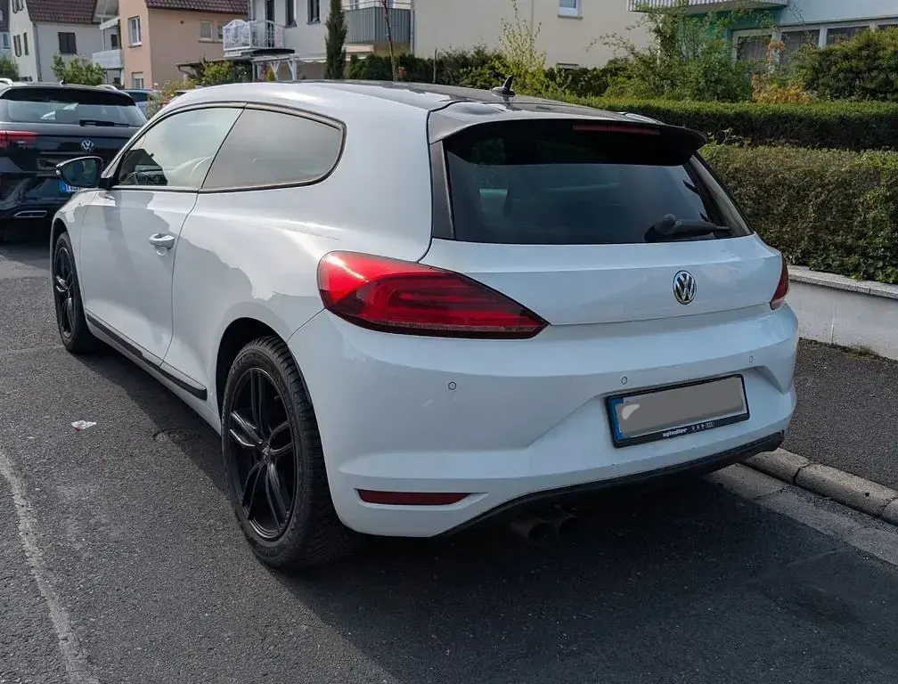 Gebraucht VW Scirocco 125 PS (91 kW) 2014 Weiß Coupé
