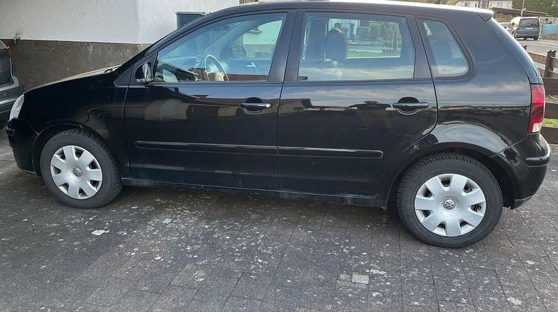 Gebraucht VW Polo 60 PS (44 kW) 2009 Schwarz Kleinwagen