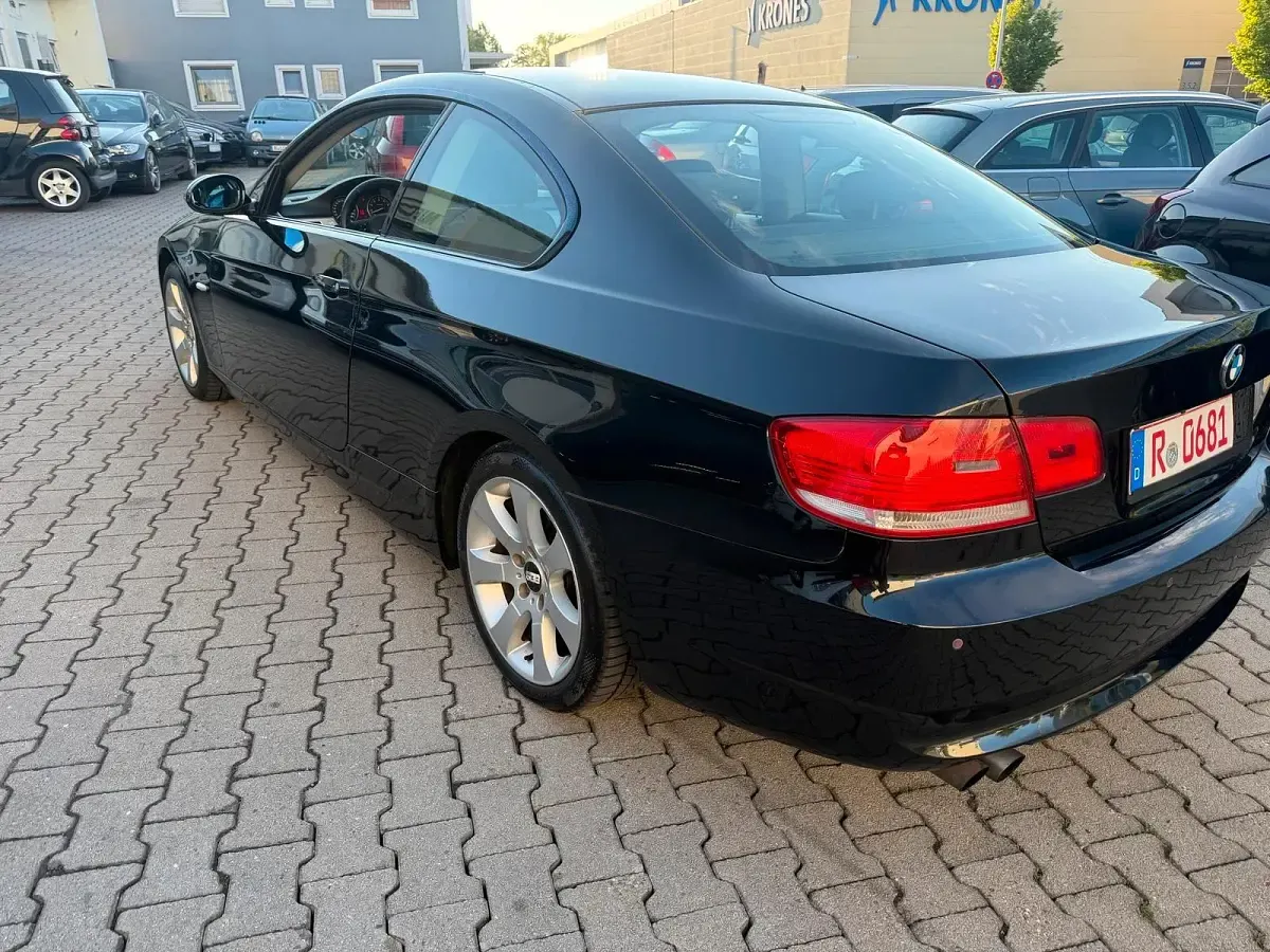 Gebraucht BMW 325 218 PS (160 kW) 2006 Schwarz Coupé