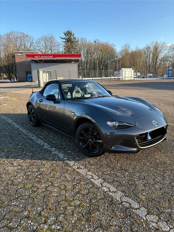 Gebraucht Mazda MX5 132 PS (97 kW) 2022 Grau Cabrio
