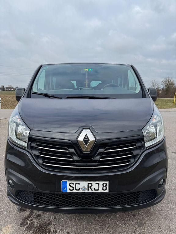 Schwarz Gebraucht 2016 Renault Trafic Van | 15.000 € (Etwas zu teuer) - Bild 1/4