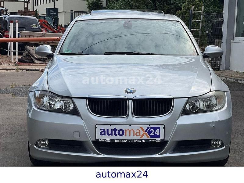 Używany BMW 318 Advantage 129 KM (94 kW) 2007 Srebrny Sedan/Limuzyna