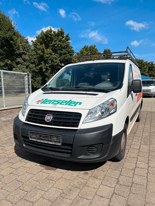 Weiß Gebraucht 2009 Fiat Scudo Van / Kleinbus | 2.999 € (Superpreis) - Bild 1/4