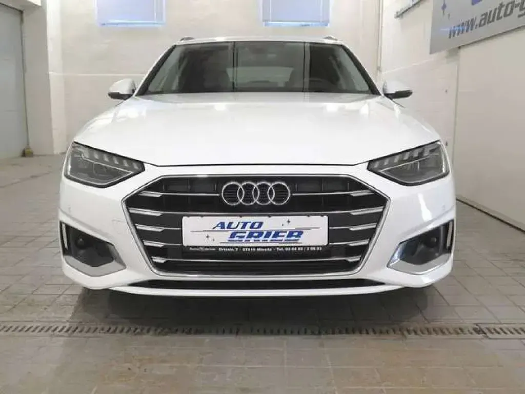 Gebraucht Audi A4 Ambiente 170 PS (125 kW) 2022 Ibisweiß (metallic) Kombi