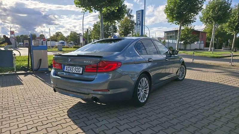 Gebraucht BMW 530e iPerformance 184 PS (135 kW) 2017 Limousine
