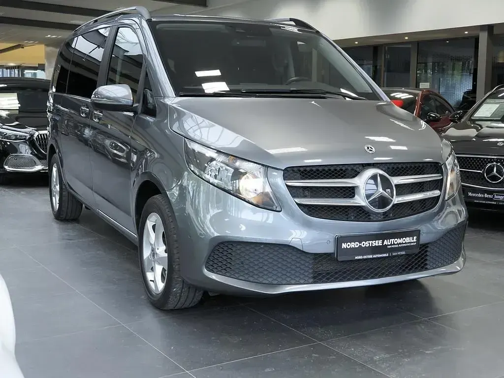 Gebraucht Mercedes V220 Edition 163 PS (119 kW) 2021 Selenitgrau metallic Van / Kleinbus