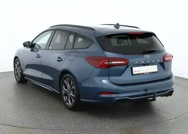 Gebraucht Ford Focus ST-Line X 155 PS (114 kW) 2024 Blau Limousine