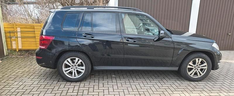 Gebraucht Mercedes GLK200 143 PS (105 kW) 2013 Schwarz SUV