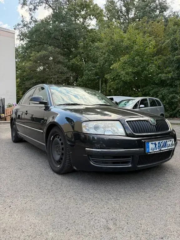 Gebraucht Skoda Superb LAURIN & KLEMENT 163 PS (119 kW) 2007 Schwarz Limousine