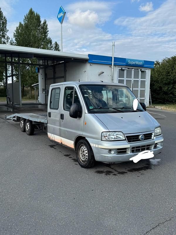 Gebraucht Fiat Ducato 140 PS (102 kW) 2003 Silber Van