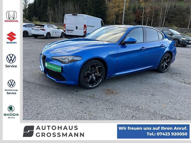 Colore esterno (modrá misano) Gebraucht 2017 Alfa Romeo Giulia Veloce Limousine | 22.990 € (Fairer Preis) - Bild 1/4