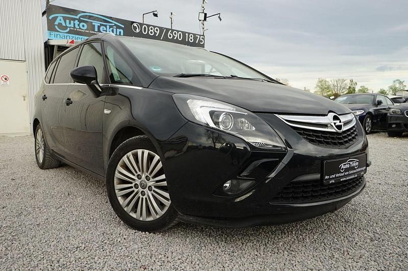Karbonschwarz Gebraucht 2016 Opel Zafira Tourer Innovation Van / Kleinbus | 10.950 € (Fairer Preis) - Bild 1/3