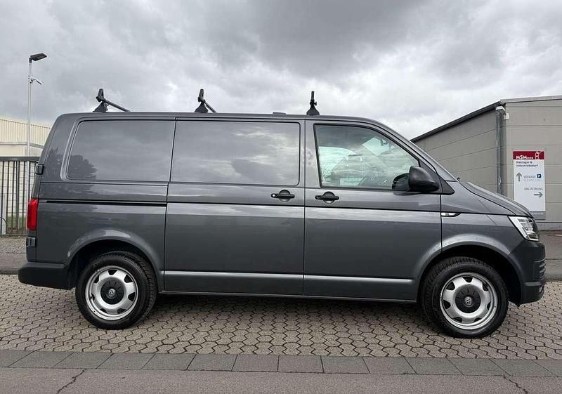 Gebraucht VW Transporter 150 PS (110 kW) 2016 Indiumgrau Van