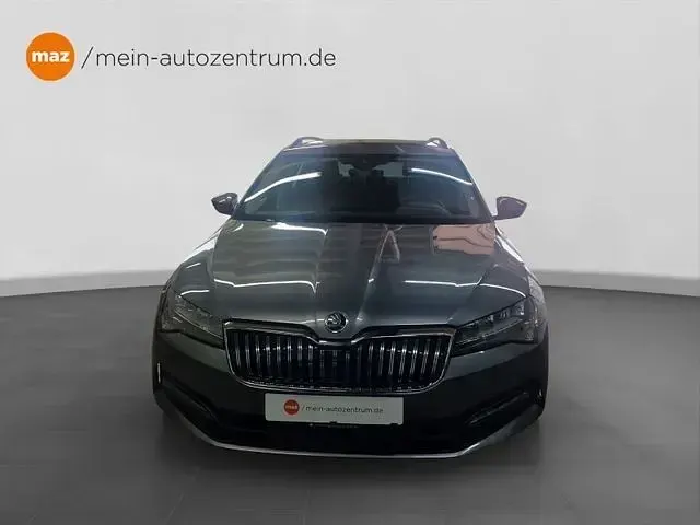Usata Skoda Superb Ambition 200 CV (147 kW) 2022 Grigio Station wagon