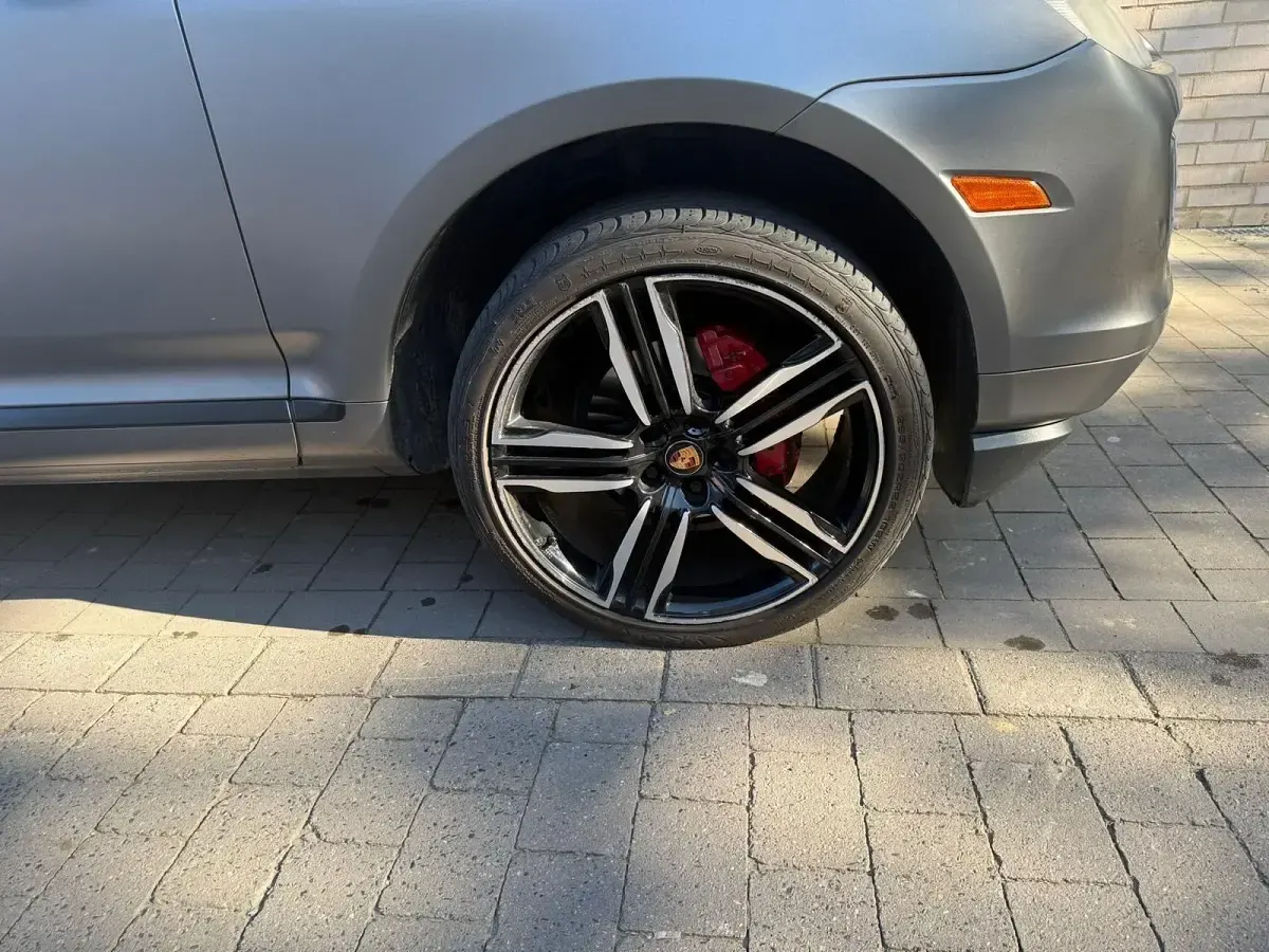 Gebraucht Porsche Cayenne 290 PS (213 kW) 2010 Grau SUV