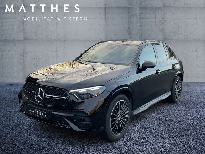 Ung schwarz unilack Gebraucht 2024 Mercedes GLC300 AMG SUV | 60.840 € (Guter Preis) - Bild 1/4