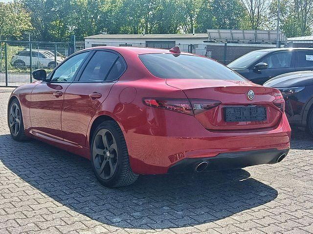 Gebraucht Alfa Romeo Giulia Super 200 PS (147 kW) 2018 Rot Limousine