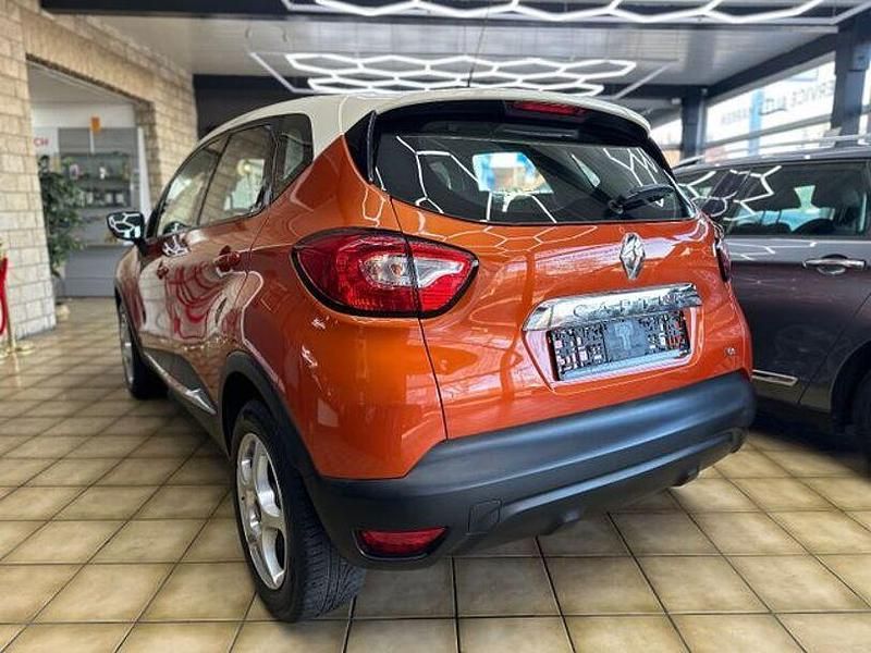 Gebraucht Renault Captur Dynamique 103 PS (75 kW) 2013 Orange SUV