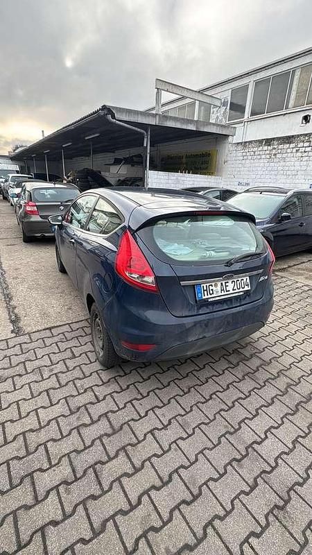 Gebraucht Ford Fiesta Ambiente 82 PS (60 kW) 2010 Kleinwagen