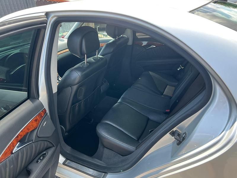 Silber Gebraucht 2005 Mercedes E320 Limousine | 2.199 € (Superpreis) - Bild 1/4