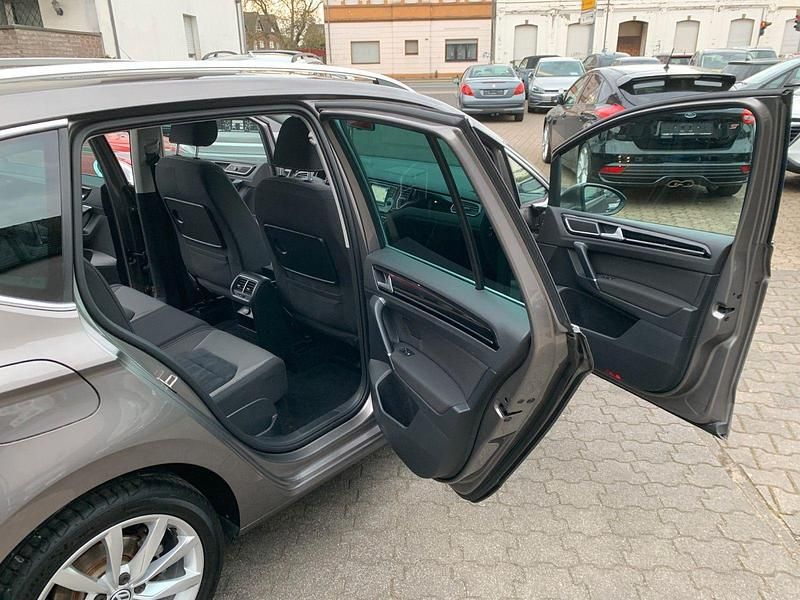 Gebraucht VW Golf Sportsvan Highline 125 PS (91 kW) 2015 Grau Van / Kleinbus