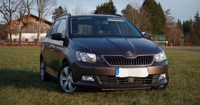 Braun Gebraucht 2016 Skoda Fabia Kombi | 7.150 € (Superpreis) - Bild 1/4