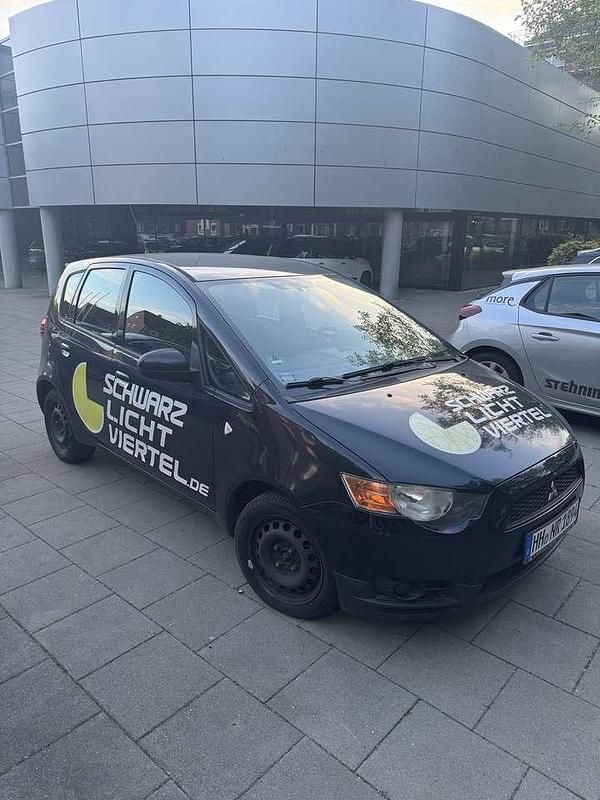 Schwarz Gebraucht 2011 Mitsubishi Colt Inform Limousine | 1.400 € (Guter Preis) - Bild 1/4