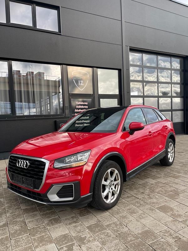 Gebraucht Audi Q2 116 PS (85 kW) 2018 Rot SUV
