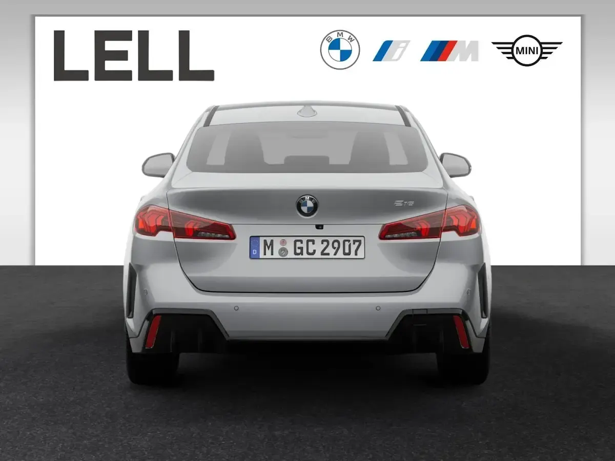 Neu BMW 216 M Sport 122 PS (89 kW) 2026 Silber Coupé