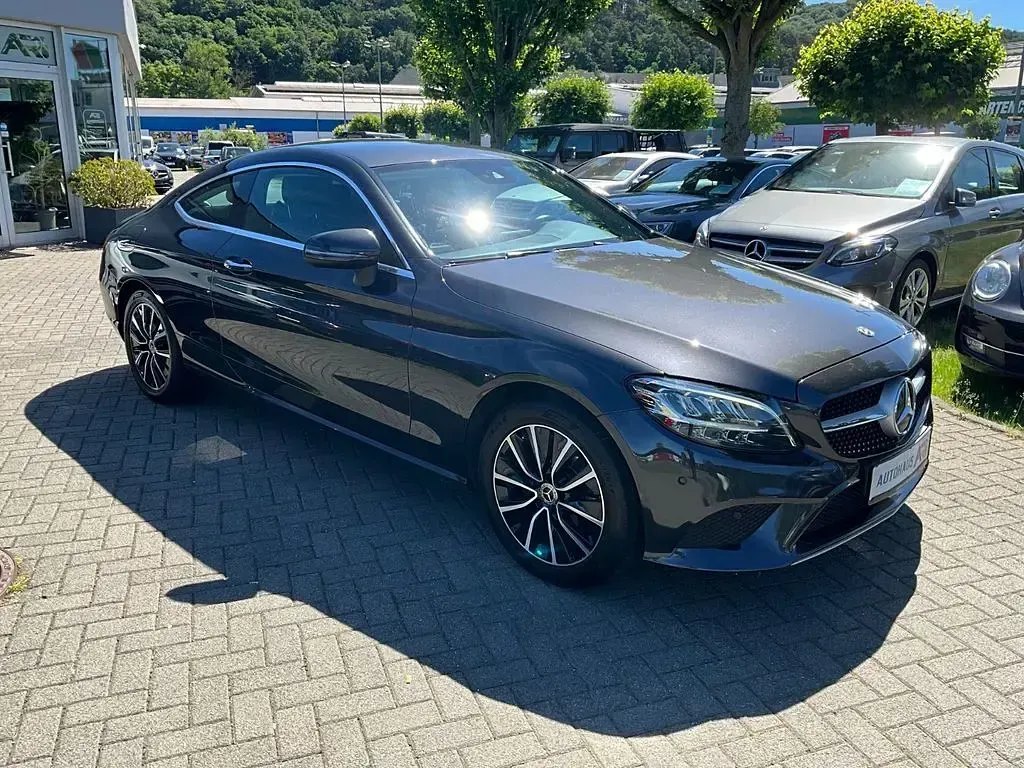 Gebraucht Mercedes C200 184 PS (135 kW) 2020 Grau Coupé