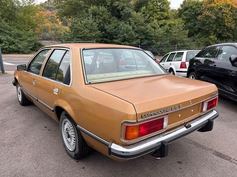 Gebraucht Opel Commodore 116 PS (85 kW) 1979 Braun Limousine