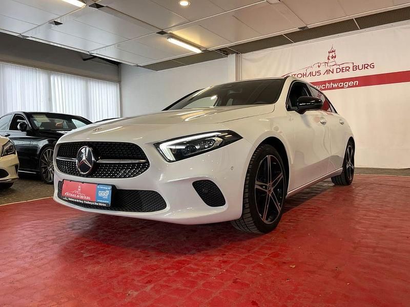 Gebraucht Mercedes A220 190 PS (139 kW) 2021 Digitalweiss  metalliclack Limousine