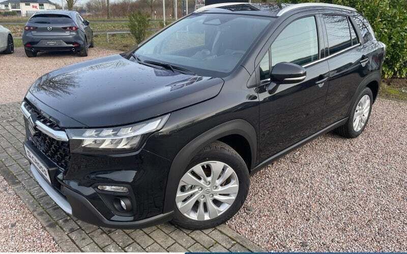 Cosmic black pearl metallic Neu 2024 Suzuki SX4 S-Cross Comfort SUV | 27.890 € (Fairer Preis) - Bild 1/4