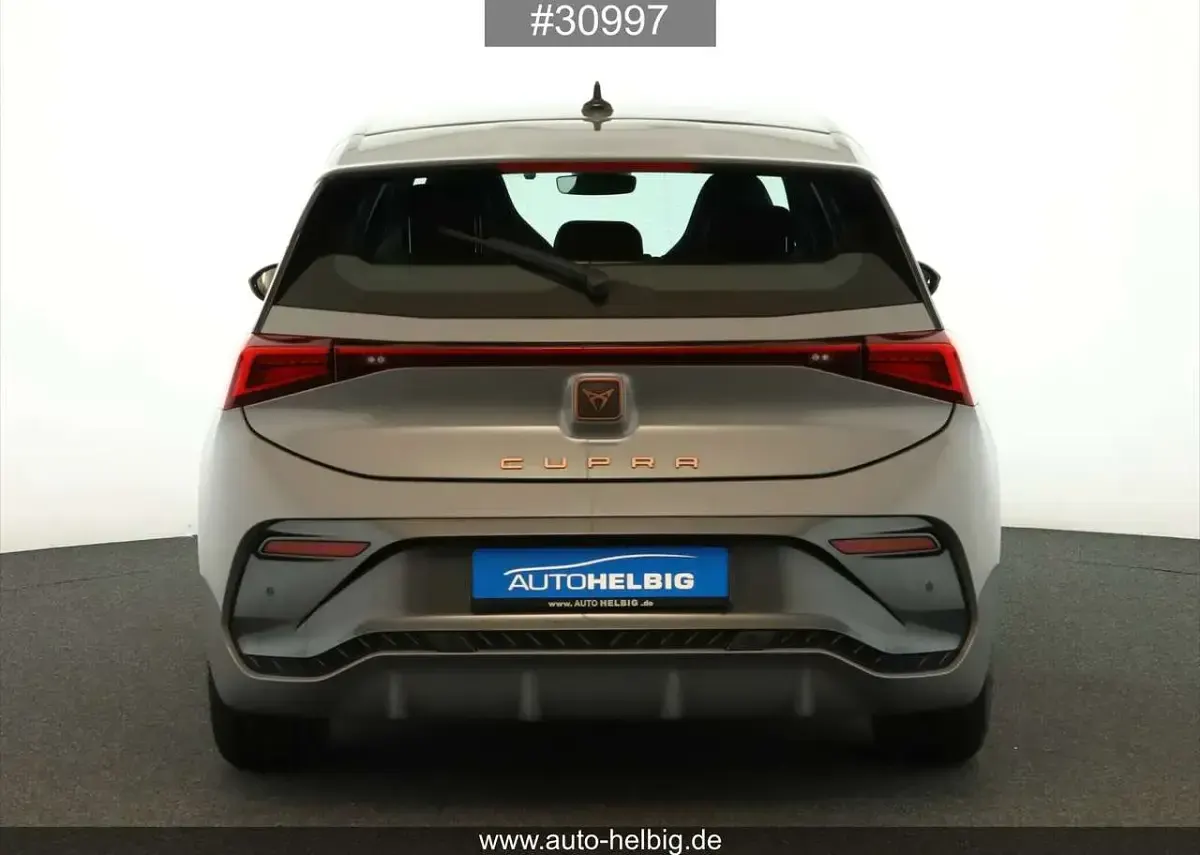 Gebraucht Cupra Born 150 kW (204 PS) 2023 Vaporgrau Kleinwagen