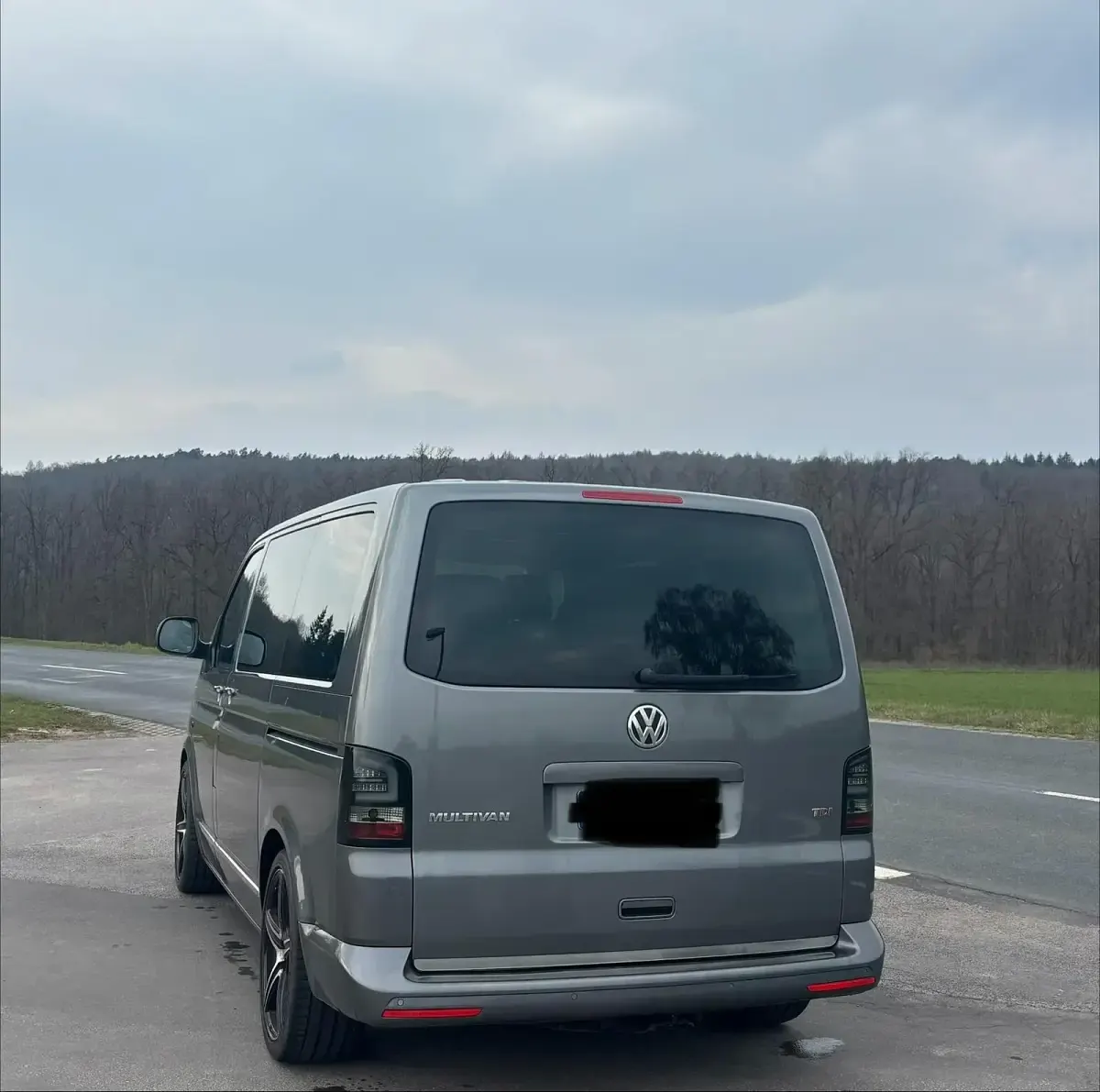 Gebraucht VW Multivan Highline 179 PS (131 kW) 2014 Grau Van / Kleinbus