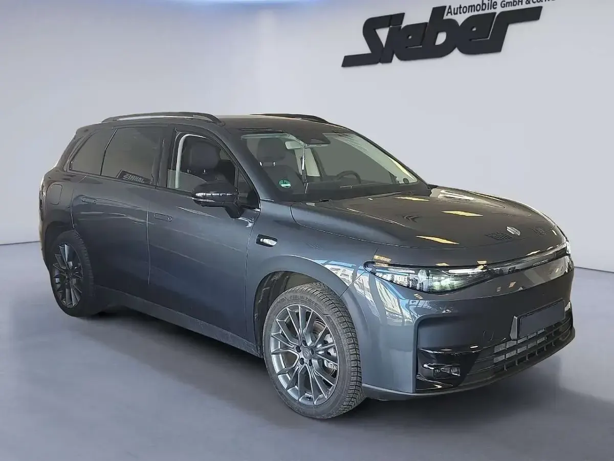 Brugt Leapmotor C10 215 HK (158 kW) 2025 Grå SUV