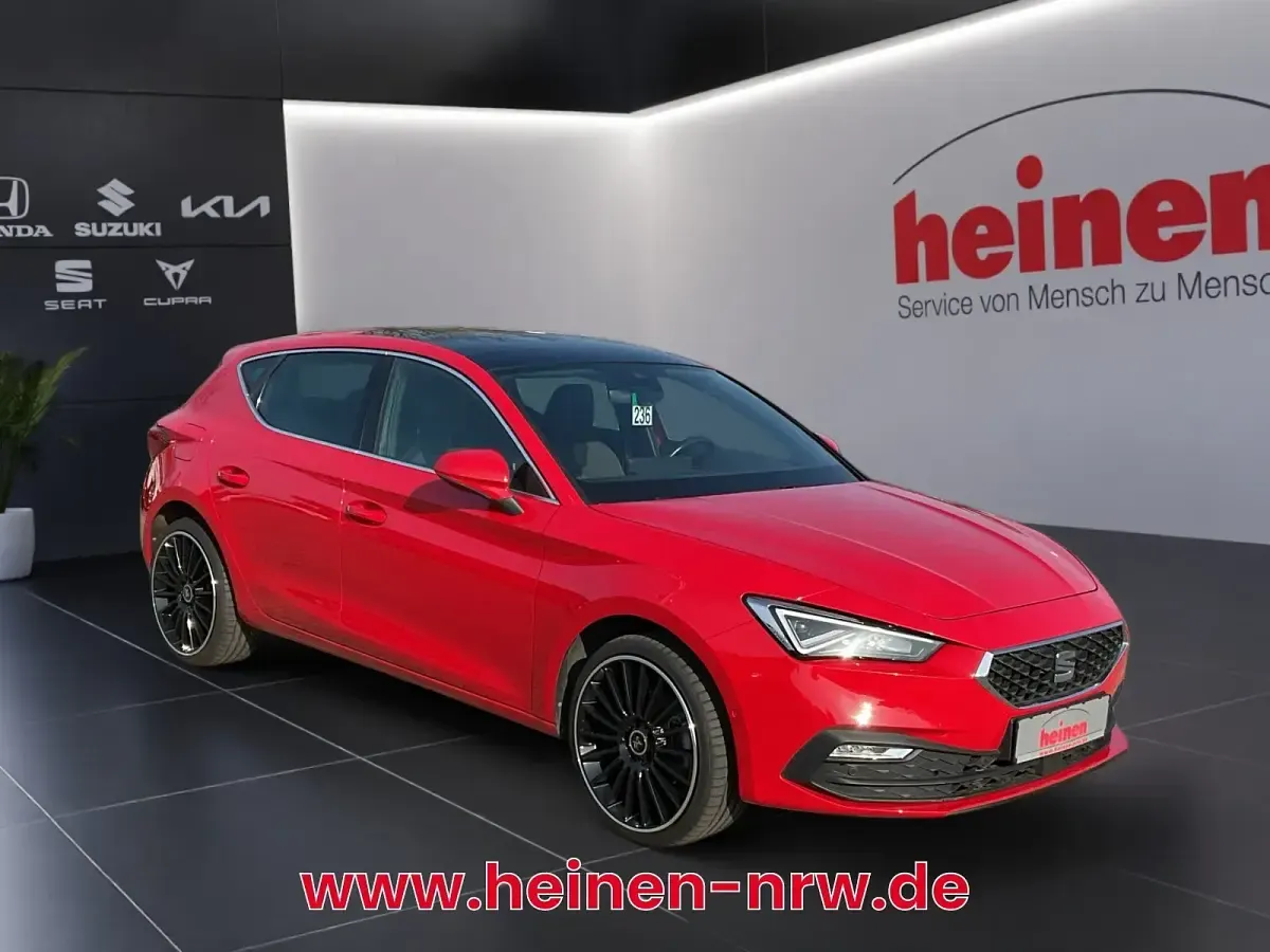 Usata Seat Leon XCELLENCE 150 CV (110 kW) 2021 Rosso Berlina