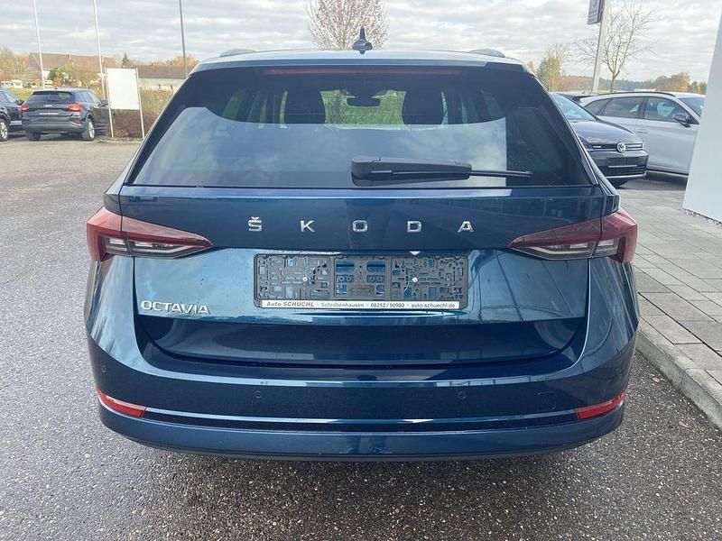 Gebraucht Skoda Octavia Style 116 PS (85 kW) 2023 Blau Kombi
