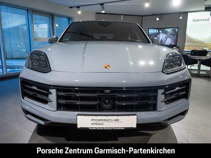 Gebraucht Porsche Cayenne 470 PS (345 kW) 2024 Arktikgrau SUV