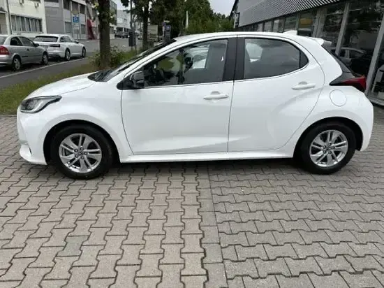Gebraucht Mazda 2 Comfort 116 PS (85 kW) 2023 Lunar white Kleinwagen