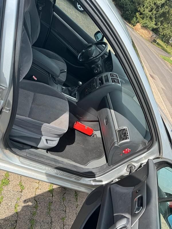 Gebraucht Peugeot 407 163 PS (119 kW) 2005 Silber Limousine